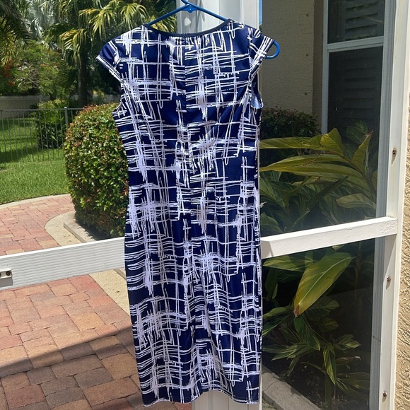 Ladies Blue White Bodycon Stretch MIDI Casual Dress Like New Zip back sz S - Picture 9 of 17